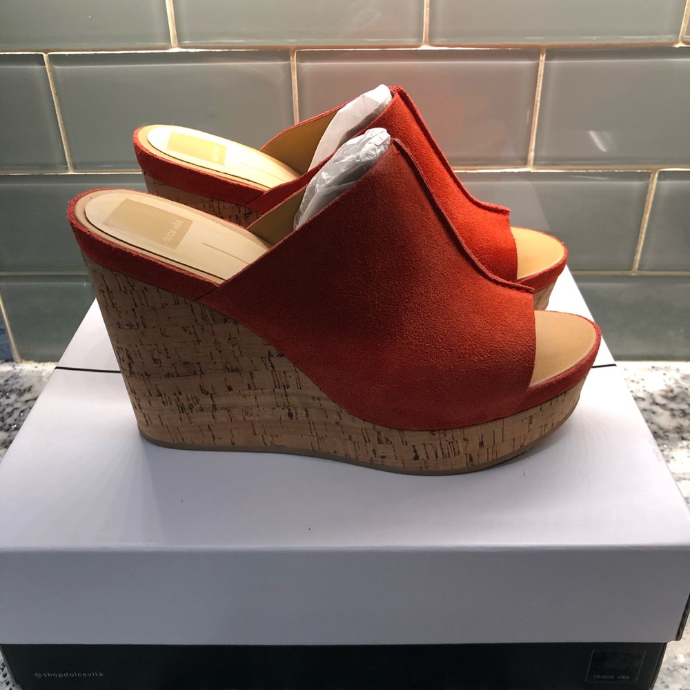 Dolce vita wedge sandals